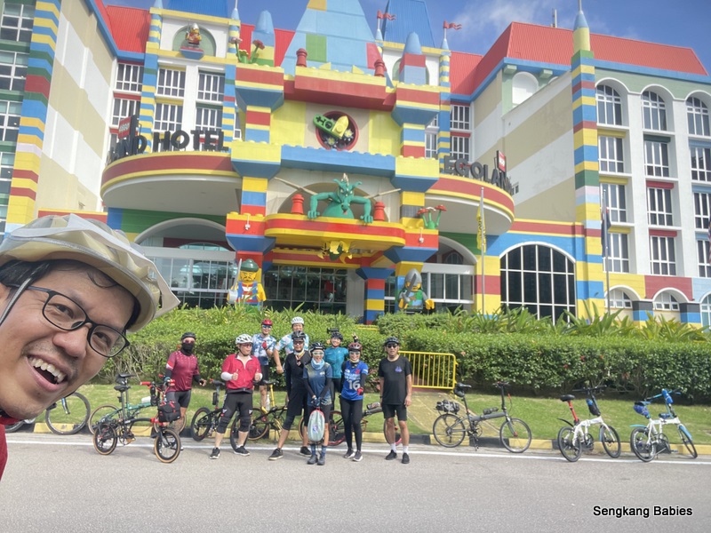 Cycle to Malaysia – Pekan Nanas and Legoland