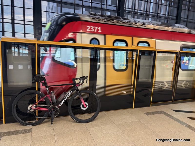 Bringing my roadbike on KL MRT